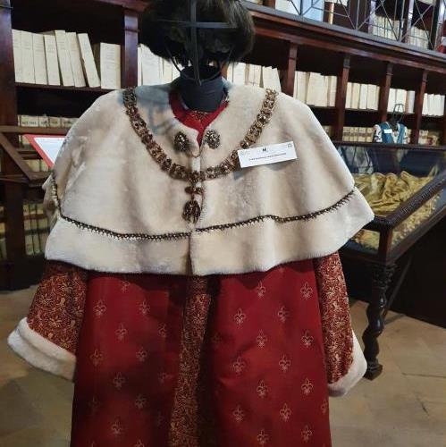 ART COSTUME STORICO MASCHILE REGALE 1400