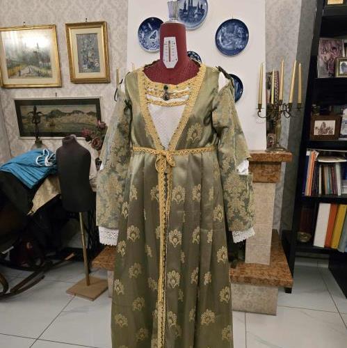 ART COSTUME STORICO FEMMINILE 1400