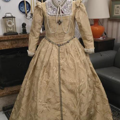 Abito storico COSTUME STORICO FEMMINILE SECONDA METÀ 1500 ART.02 - realizzato a mano